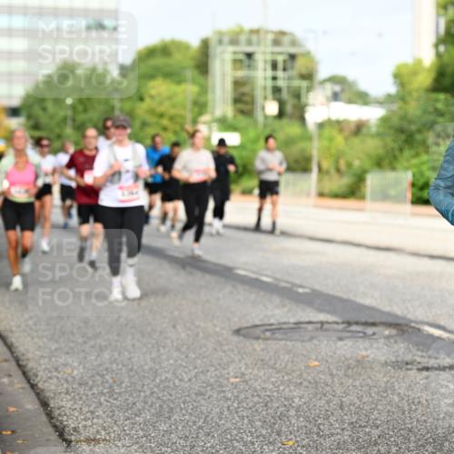 06.09.2026 - CURREX Alsterlauf Dr. Thomas Lammeyer http://msf.ph/oto/10136853 06.09.2026 10:02:08 Laufen 3314 meine-sportfotos.de