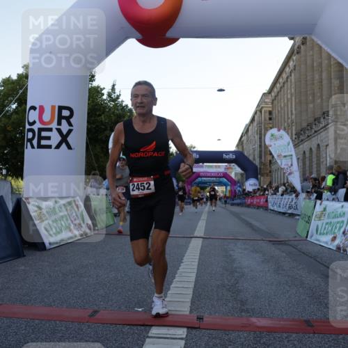 06.09.2026 - CURREX Alsterlauf Yannick Fuchs http://msf.ph/oto/10136854 06.09.2026 09:44:54 Ziel 2442, 2452, 2610, 3802, 3803, 4039, 4128, 5286, 5837, 6243 meine-sportfotos.de