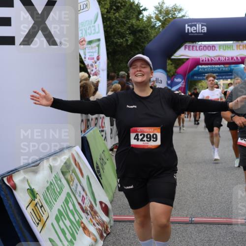 06.09.2026 - CURREX Alsterlauf Strokosch-Dieckow http://msf.ph/oto/10136856 06.09.2026 09:58:56 Ziel 2065, 2244, 2649, 2711, 3049, 3078, 3203, 3313, 3323, 3765, 4048, 4080, 4081, 4299, 4605, 4779, 5099, 5100, 5557, 5661, 6064, 6065, 6311, 8051, 8265 meine-sportfotos.de