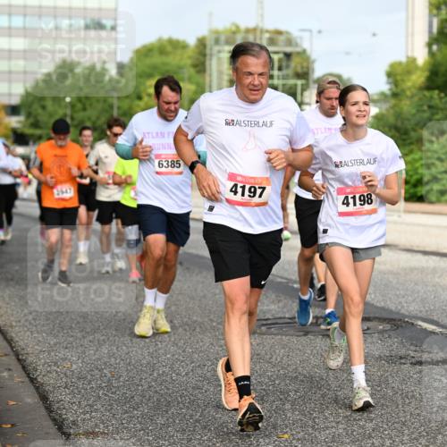 06.09.2026 - CURREX Alsterlauf Dr. Thomas Lammeyer http://msf.ph/oto/10136940 06.09.2026 10:02:15 Laufen 3947, 6385, 4197, 4198, 5373 meine-sportfotos.de