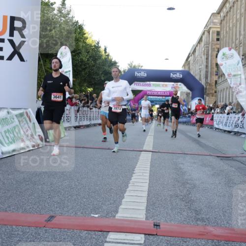 06.09.2026 - CURREX Alsterlauf Yannick Fuchs http://msf.ph/oto/10137087 06.09.2026 09:45:03 Ziel 2289, 2786, 3641, 3767, 3771, 3974, 4011, 4255, 5272, 5837, 6243, 6420 meine-sportfotos.de