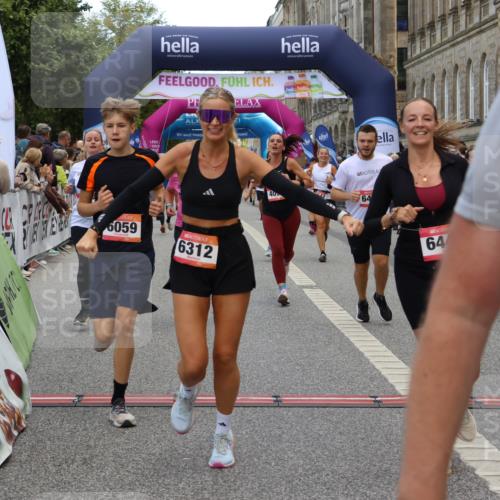 06.09.2026 - CURREX Alsterlauf Strokosch-Dieckow http://msf.ph/oto/10137192 06.09.2026 09:59:23 Ziel 2220, 2367, 2772, 3535, 3542, 3600, 3657, 3844, 3892, 4091, 4139, 4158, 4217, 4748, 4791, 5160, 5249, 5723, 5735, 6059, 6312, 6443, 6447 meine-sportfotos.de