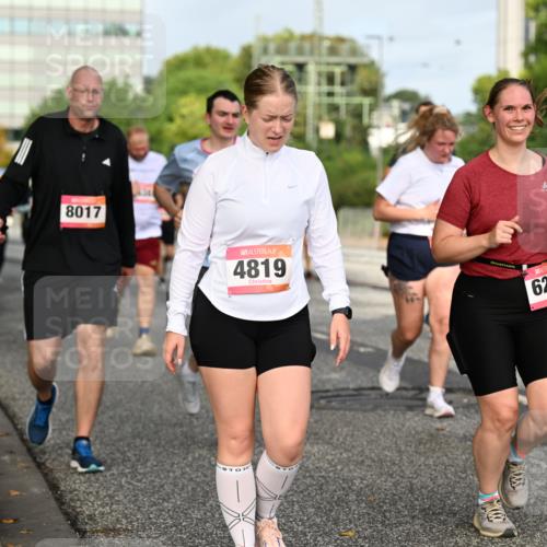 06.09.2026 - CURREX Alsterlauf Dr. Thomas Lammeyer http://msf.ph/oto/10137211 06.09.2026 10:02:41 Laufen 8017, 4819, 6275 meine-sportfotos.de