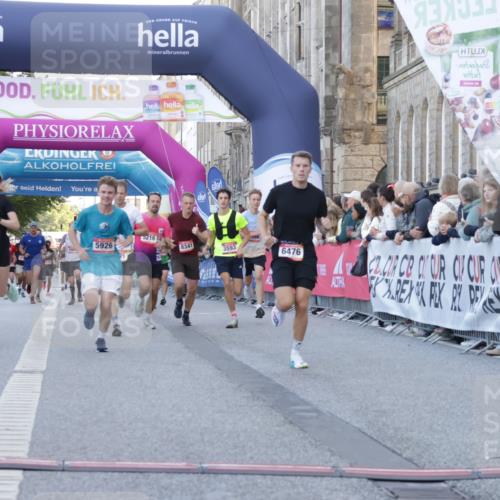 06.09.2026 - CURREX Alsterlauf Yannick Fuchs http://msf.ph/oto/10137232 06.09.2026 09:45:19 Ziel 2449, 2489, 2498, 3211, 3593, 4331, 4586, 4891, 5216, 5254, 5266, 5352, 5887, 5926, 6476, 8020 meine-sportfotos.de