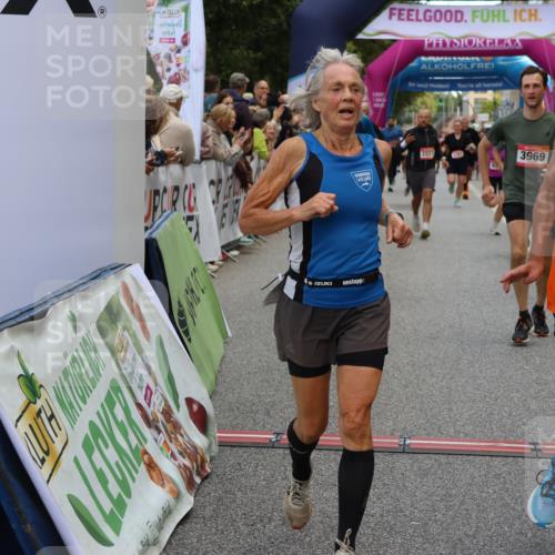 06.09.2026 - CURREX Alsterlauf Strokosch-Dieckow http://msf.ph/oto/10137254 06.09.2026 09:59:31 Ziel 2077, 2227, 2228, 2772, 3129, 3535, 3542, 3657, 3695, 3969, 4091, 4291, 4478, 5474, 5636, 5638, 5712, 5948, 6213, 6447 meine-sportfotos.de
