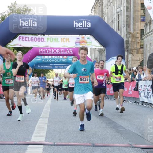 06.09.2026 - CURREX Alsterlauf Yannick Fuchs http://msf.ph/oto/10137279 06.09.2026 09:45:20 Ziel 2449, 2498, 3211, 3593, 4586, 4891, 5216, 5254, 5352, 5887, 5926, 6476, 8020, 8341 meine-sportfotos.de