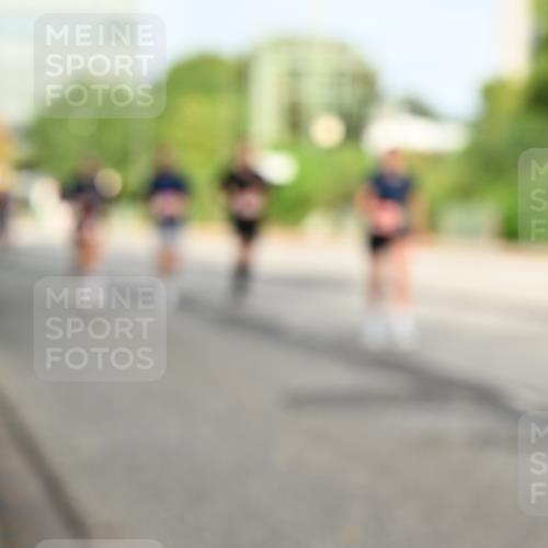06.09.2026 - CURREX Alsterlauf Dr. Thomas Lammeyer http://msf.ph/oto/10137313 06.09.2026 10:02:51 Laufen  meine-sportfotos.de