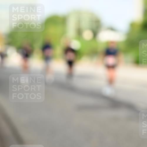 06.09.2026 - CURREX Alsterlauf Dr. Thomas Lammeyer http://msf.ph/oto/10137315 06.09.2026 10:02:51 Laufen  meine-sportfotos.de