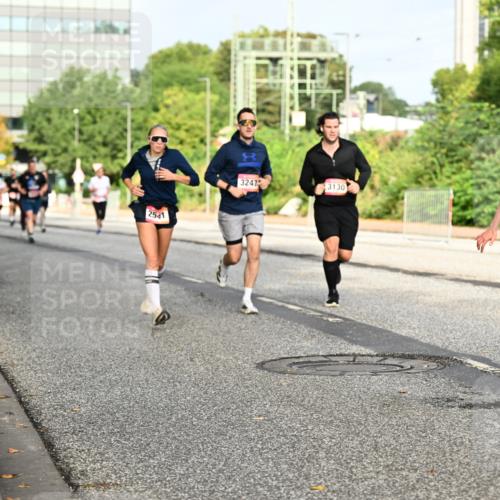 06.09.2026 - CURREX Alsterlauf Dr. Thomas Lammeyer http://msf.ph/oto/10137324 06.09.2026 10:02:53 Laufen 2541, 3247, 3130, 3855 meine-sportfotos.de