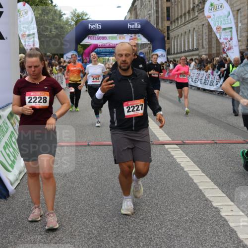 06.09.2026 - CURREX Alsterlauf Strokosch-Dieckow http://msf.ph/oto/10137329 06.09.2026 09:59:36 Ziel 2077, 2227, 2228, 2780, 3129, 3695, 3969, 4291, 4478, 4751, 4752, 5269, 5474, 5636, 5638, 5712, 5948, 6199, 6200, 6213, 8111 meine-sportfotos.de