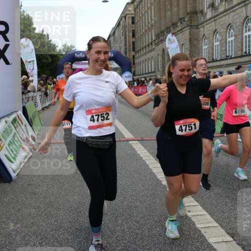 06.09.2026 - CURREX Alsterlauf Strokosch-Dieckow http://msf.ph/oto/10137480 06.09.2026 09:59:39 Ziel 2227, 2228, 2676, 2780, 3129, 4042, 4291, 4323, 4324, 4751, 4752, 5154, 5269, 5474, 5638, 6199, 6200, 6213, 8111 meine-sportfotos.de