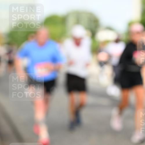 06.09.2026 - CURREX Alsterlauf Dr. Thomas Lammeyer http://msf.ph/oto/10137509 06.09.2026 10:03:11 Laufen  meine-sportfotos.de