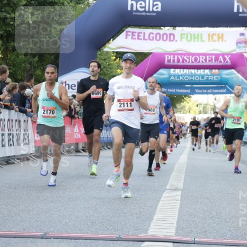 06.09.2026 - CURREX Alsterlauf Yannick Fuchs http://msf.ph/oto/10137526 06.09.2026 09:45:25 Ziel 2101, 2111, 2170, 2406, 2498, 3146, 3211, 3593, 4586, 4891, 5216, 5254, 5699, 5805, 5887, 5926, 5988, 6476, 8341 meine-sportfotos.de