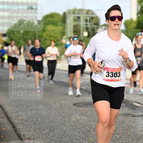 06.09.2026 - CURREX Alsterlauf Dr. Thomas Lammeyer http://msf.ph/oto/10137539 06.09.2026 10:03:14 Laufen 3303 meine-sportfotos.de