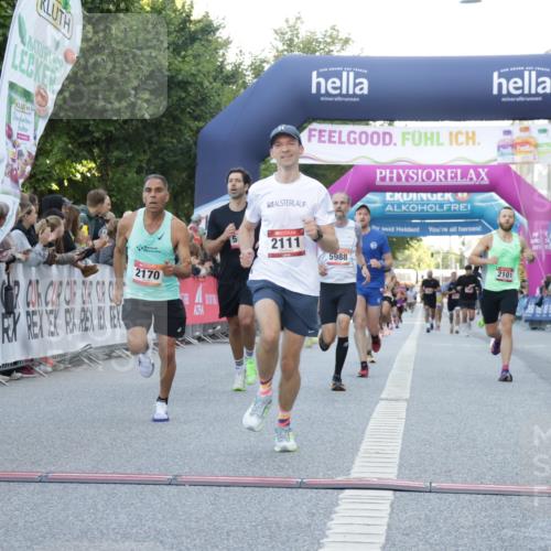 06.09.2026 - CURREX Alsterlauf Yannick Fuchs http://msf.ph/oto/10137595 06.09.2026 09:45:25 Ziel 2101, 2111, 2170, 2406, 2498, 3146, 3211, 3593, 4586, 4891, 5216, 5254, 5699, 5805, 5887, 5926, 5988, 6476, 8341 meine-sportfotos.de