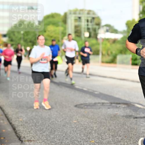 06.09.2026 - CURREX Alsterlauf Dr. Thomas Lammeyer http://msf.ph/oto/10137618 06.09.2026 10:03:23 Laufen 6214 meine-sportfotos.de