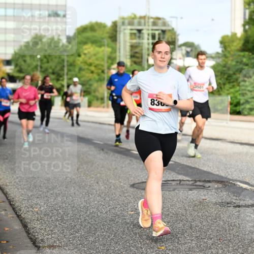 06.09.2026 - CURREX Alsterlauf Dr. Thomas Lammeyer http://msf.ph/oto/10137627 06.09.2026 10:03:24 Laufen 830, 3501 meine-sportfotos.de