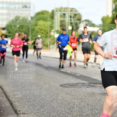 06.09.2026 - CURREX Alsterlauf Dr. Thomas Lammeyer http://msf.ph/oto/10137636 06.09.2026 10:03:25 Laufen 83 meine-sportfotos.de