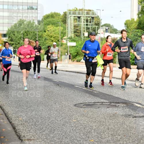 06.09.2026 - CURREX Alsterlauf Dr. Thomas Lammeyer http://msf.ph/oto/10137641 06.09.2026 10:03:25 Laufen 5261, 2355, 4515, 5091, 3502, 3500 meine-sportfotos.de