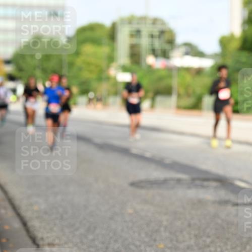 06.09.2026 - CURREX Alsterlauf Dr. Thomas Lammeyer http://msf.ph/oto/10137695 06.09.2026 10:03:32 Laufen  meine-sportfotos.de