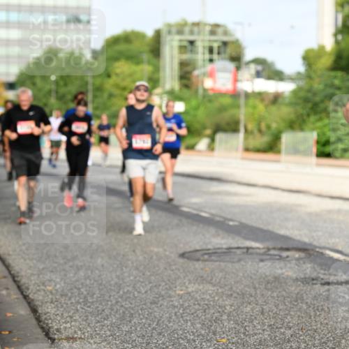 06.09.2026 - CURREX Alsterlauf Dr. Thomas Lammeyer http://msf.ph/oto/10137836 06.09.2026 10:03:48 Laufen 6147 meine-sportfotos.de