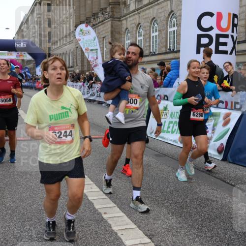 06.09.2026 - CURREX Alsterlauf Strokosch-Dieckow http://msf.ph/oto/10137881 06.09.2026 09:59:50 Ziel 2269, 2660, 2676, 3119, 3120, 3414, 3801, 4042, 4209, 4323, 4324, 4498, 4889, 4916, 5055, 5056, 5154, 5229, 5377, 5497, 5800, 6017, 6148, 6244, 6268, 8082 meine-sportfotos.de