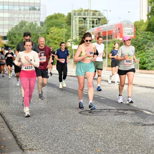 06.09.2026 - CURREX Alsterlauf Dr. Thomas Lammeyer http://msf.ph/oto/10137887 06.09.2026 10:03:55 Laufen 4233, 6223, 99, 208, 3092 meine-sportfotos.de