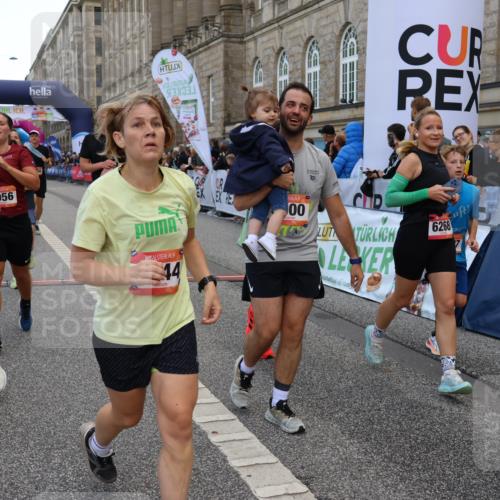 06.09.2026 - CURREX Alsterlauf Strokosch-Dieckow http://msf.ph/oto/10137898 06.09.2026 09:59:50 Ziel 2269, 2660, 2676, 3119, 3120, 3414, 3801, 4042, 4209, 4323, 4324, 4498, 4889, 4916, 5055, 5056, 5154, 5229, 5377, 5497, 5800, 6017, 6148, 6244, 6268, 8082 meine-sportfotos.de