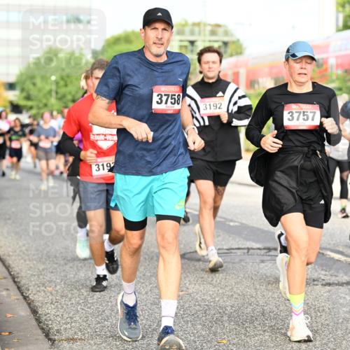 06.09.2026 - CURREX Alsterlauf Dr. Thomas Lammeyer http://msf.ph/oto/10137977 06.09.2026 10:04:04 Laufen 319, 3758, 3192, 3757, 4561 meine-sportfotos.de