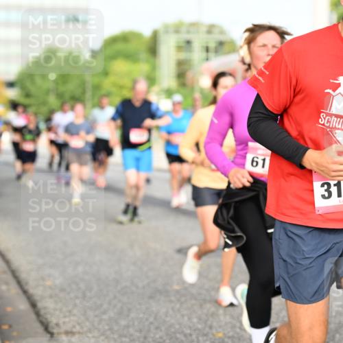 06.09.2026 - CURREX Alsterlauf Dr. Thomas Lammeyer http://msf.ph/oto/10137999 06.09.2026 10:04:05 Laufen 61, 3193 meine-sportfotos.de