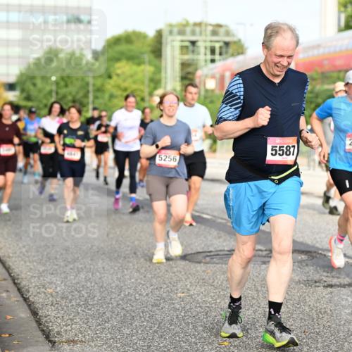 06.09.2026 - CURREX Alsterlauf Dr. Thomas Lammeyer http://msf.ph/oto/10138029 06.09.2026 10:04:08 Laufen 5256, 5587, 2123 meine-sportfotos.de
