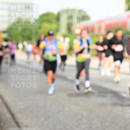 06.09.2026 - CURREX Alsterlauf Dr. Thomas Lammeyer http://msf.ph/oto/10138099 06.09.2026 10:04:14 Laufen  meine-sportfotos.de