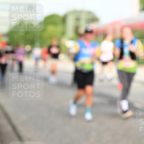 06.09.2026 - CURREX Alsterlauf Dr. Thomas Lammeyer http://msf.ph/oto/10138111 06.09.2026 10:04:15 Laufen  meine-sportfotos.de