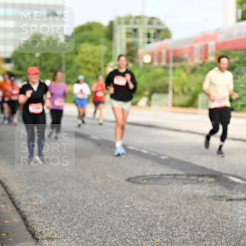 06.09.2026 - CURREX Alsterlauf Dr. Thomas Lammeyer http://msf.ph/oto/10138130 06.09.2026 10:04:17 Laufen  meine-sportfotos.de