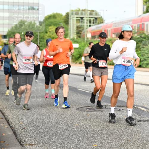 06.09.2026 - CURREX Alsterlauf Dr. Thomas Lammeyer http://msf.ph/oto/10138202 06.09.2026 10:04:24 Laufen 3296, 523, 3298, 4274, 4590 meine-sportfotos.de