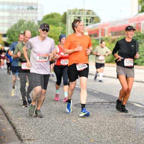 06.09.2026 - CURREX Alsterlauf Dr. Thomas Lammeyer http://msf.ph/oto/10138211 06.09.2026 10:04:25 Laufen 3296, 5233, 3298, 4274, 455 meine-sportfotos.de