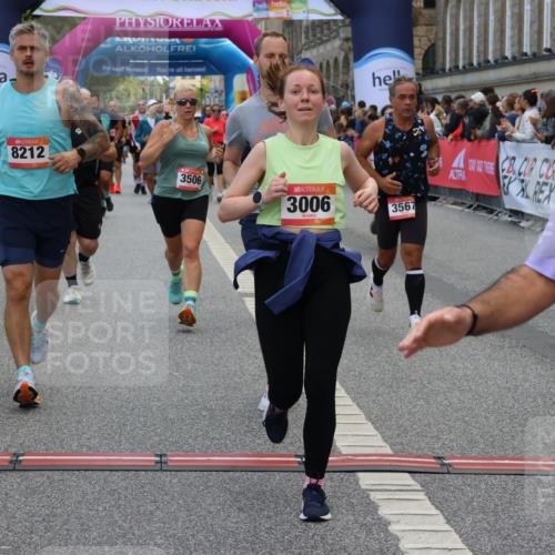 06.09.2026 - CURREX Alsterlauf Strokosch-Dieckow http://msf.ph/oto/10138212 06.09.2026 10:00:14 Ziel 2940, 3006, 3262, 3364, 3506, 3507, 3567, 3897, 4136, 4407, 5222, 5472, 5622, 5738, 5741, 6028, 6112, 6241, 6254, 6299, 8002, 8035, 8212 meine-sportfotos.de