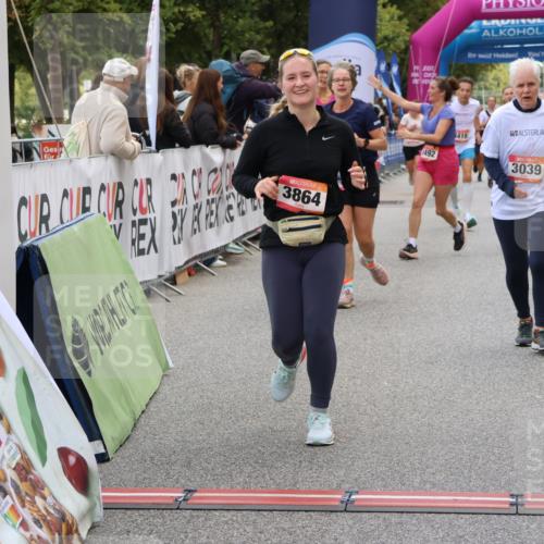 06.09.2026 - CURREX Alsterlauf Strokosch-Dieckow http://msf.ph/oto/10138223 06.09.2026 10:14:17 Ziel 2800, 3039, 3494, 3513, 3864, 3986, 4109, 4253, 4452, 4637, 5183, 5475, 5506 meine-sportfotos.de