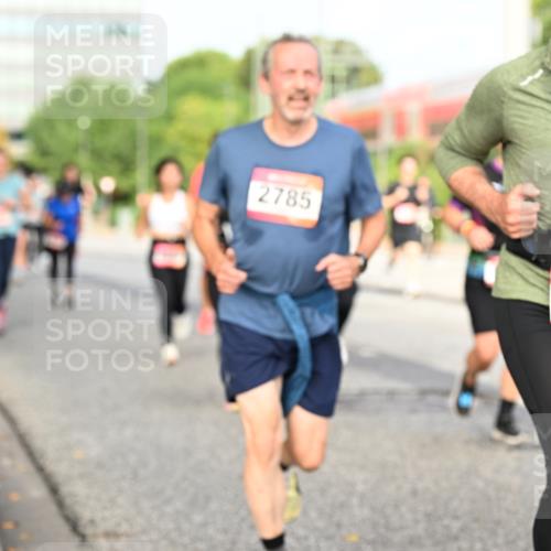 06.09.2026 - CURREX Alsterlauf Dr. Thomas Lammeyer http://msf.ph/oto/10138239 06.09.2026 10:04:28 Laufen 2785, 5290 meine-sportfotos.de