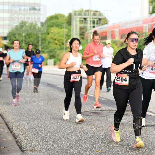 06.09.2026 - CURREX Alsterlauf Dr. Thomas Lammeyer http://msf.ph/oto/10138255 06.09.2026 10:04:29 Laufen 2407, 3933, 8258, 2504, 4447 meine-sportfotos.de