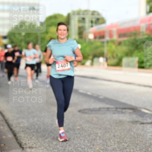 06.09.2026 - CURREX Alsterlauf Dr. Thomas Lammeyer http://msf.ph/oto/10138276 06.09.2026 10:04:31 Laufen 2407 meine-sportfotos.de