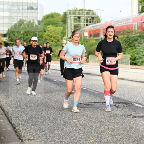 06.09.2026 - CURREX Alsterlauf Dr. Thomas Lammeyer http://msf.ph/oto/10138305 06.09.2026 10:04:35 Laufen 3811, 3812, 2035, 8297 meine-sportfotos.de