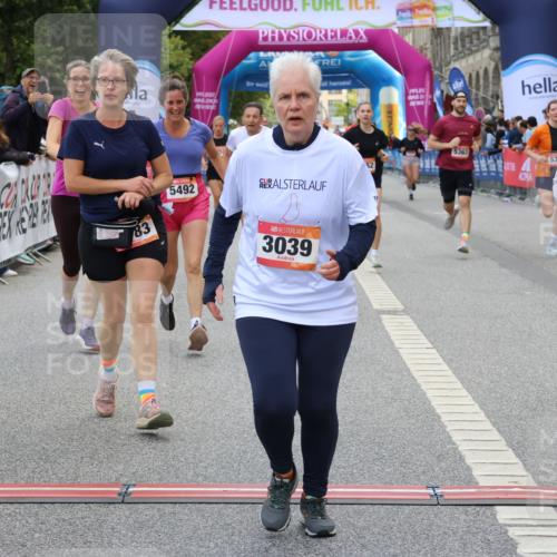 06.09.2026 - CURREX Alsterlauf Strokosch-Dieckow http://msf.ph/oto/10138306 06.09.2026 10:14:20 Ziel 2800, 3039, 3418, 3513, 3864, 3986, 4196, 4205, 4452, 4637, 5183, 5363, 5395, 5475, 6052 meine-sportfotos.de