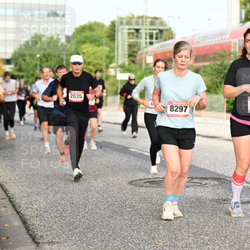 06.09.2026 - CURREX Alsterlauf Dr. Thomas Lammeyer http://msf.ph/oto/10138315 06.09.2026 10:04:35 Laufen 2035, 8297, 6168 meine-sportfotos.de