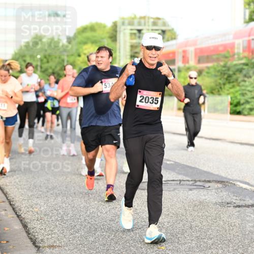 06.09.2026 - CURREX Alsterlauf Dr. Thomas Lammeyer http://msf.ph/oto/10138334 06.09.2026 10:04:37 Laufen 534, 2035, 64 meine-sportfotos.de