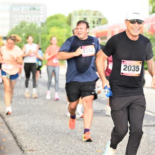 06.09.2026 - CURREX Alsterlauf Dr. Thomas Lammeyer http://msf.ph/oto/10138342 06.09.2026 10:04:38 Laufen 5342, 2035 meine-sportfotos.de