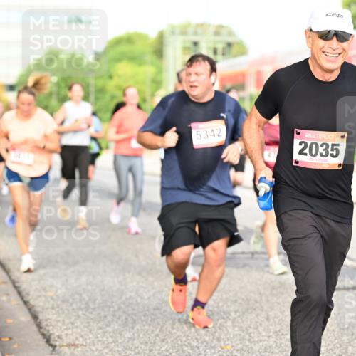 06.09.2026 - CURREX Alsterlauf Dr. Thomas Lammeyer http://msf.ph/oto/10138344 06.09.2026 10:04:38 Laufen 5342, 2035 meine-sportfotos.de