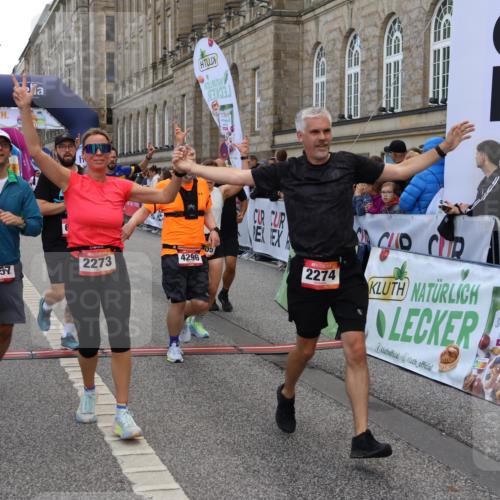 06.09.2026 - CURREX Alsterlauf Strokosch-Dieckow http://msf.ph/oto/10138403 06.09.2026 10:00:23 Ziel 2089, 2273, 2274, 2505, 2671, 2856, 2940, 3506, 3507, 3567, 3574, 4296, 4524, 4578, 5005, 5222, 5536, 5622, 6112, 6258, 6291, 6457 meine-sportfotos.de