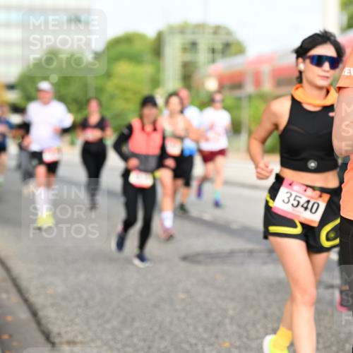 06.09.2026 - CURREX Alsterlauf Dr. Thomas Lammeyer http://msf.ph/oto/10138433 06.09.2026 10:04:47 Laufen 3540, 277 meine-sportfotos.de