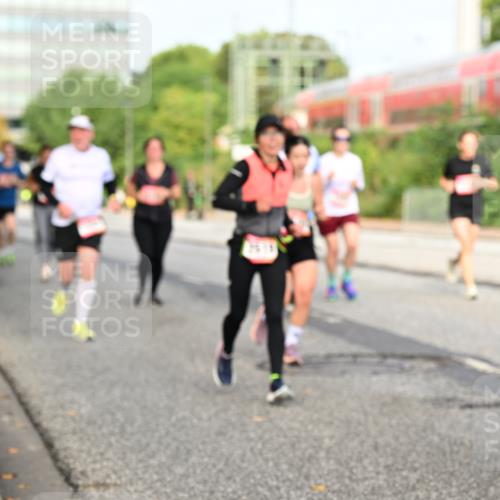 06.09.2026 - CURREX Alsterlauf Dr. Thomas Lammeyer http://msf.ph/oto/10138439 06.09.2026 10:04:47 Laufen  meine-sportfotos.de